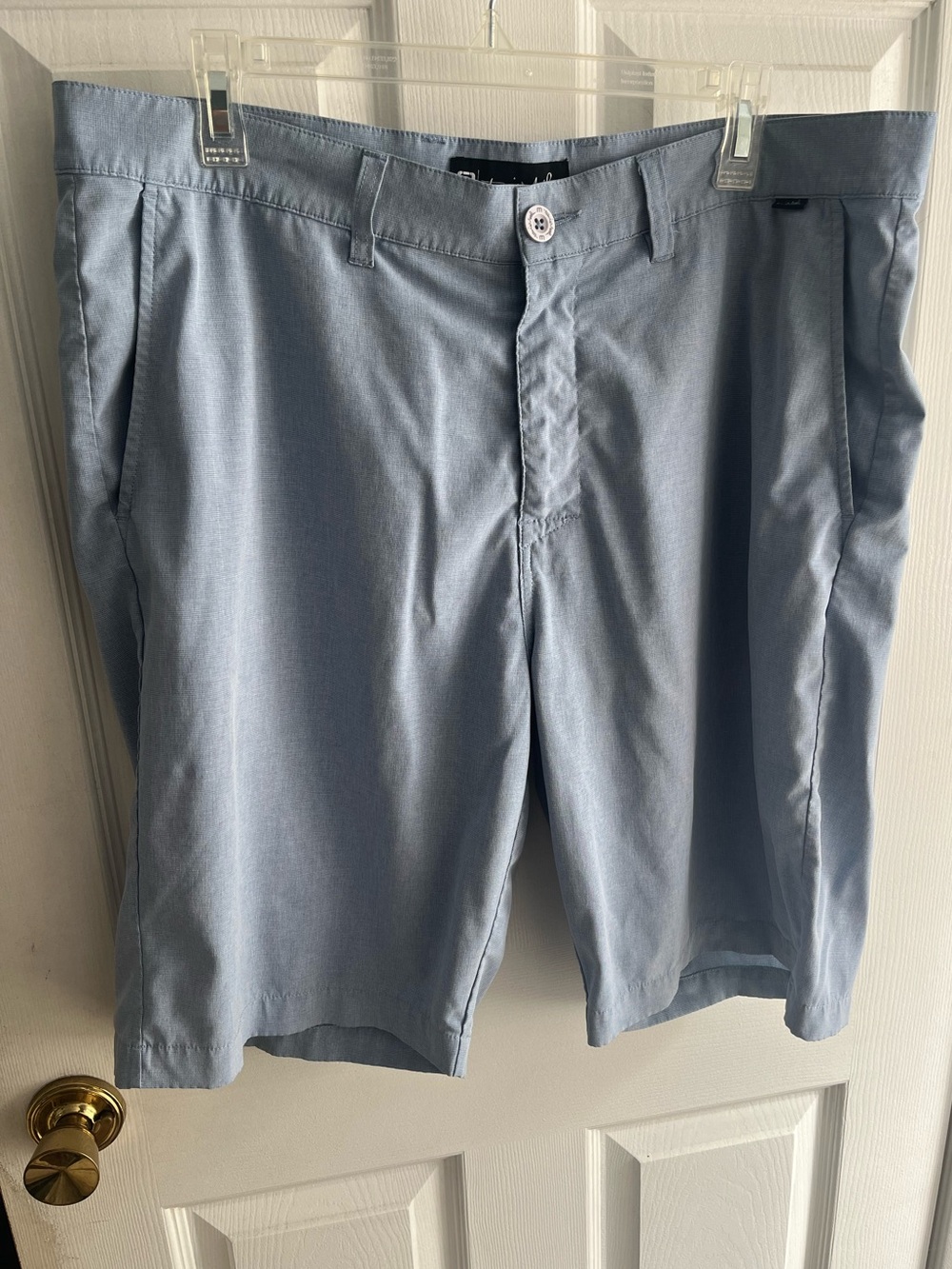 Travis Mathew Men's Light Blue Classic Chino Shorts Sz 36